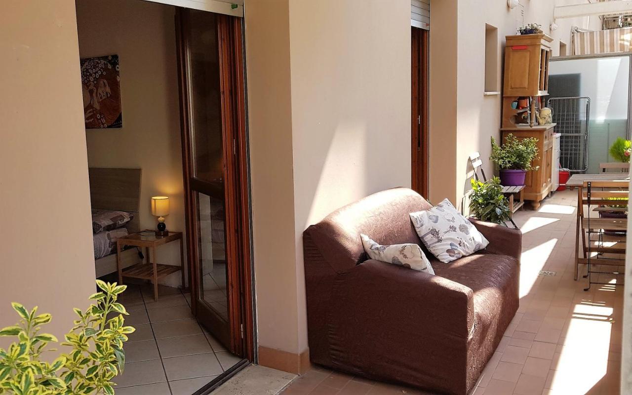 Palazzo Wanny Free Parking & Terrace Apartment Firenze Bagian luar foto